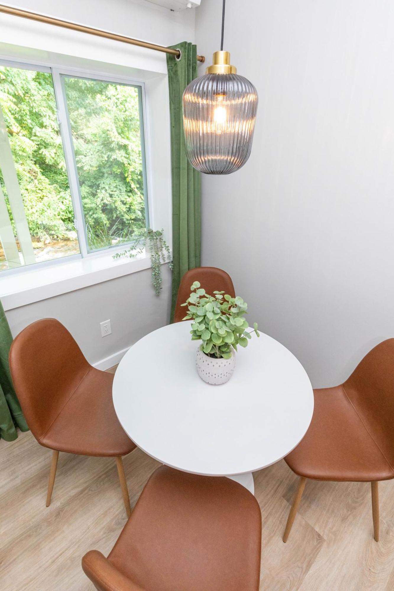 מגי ואלי Dogwood Boutique Motel מראה חיצוני תמונה