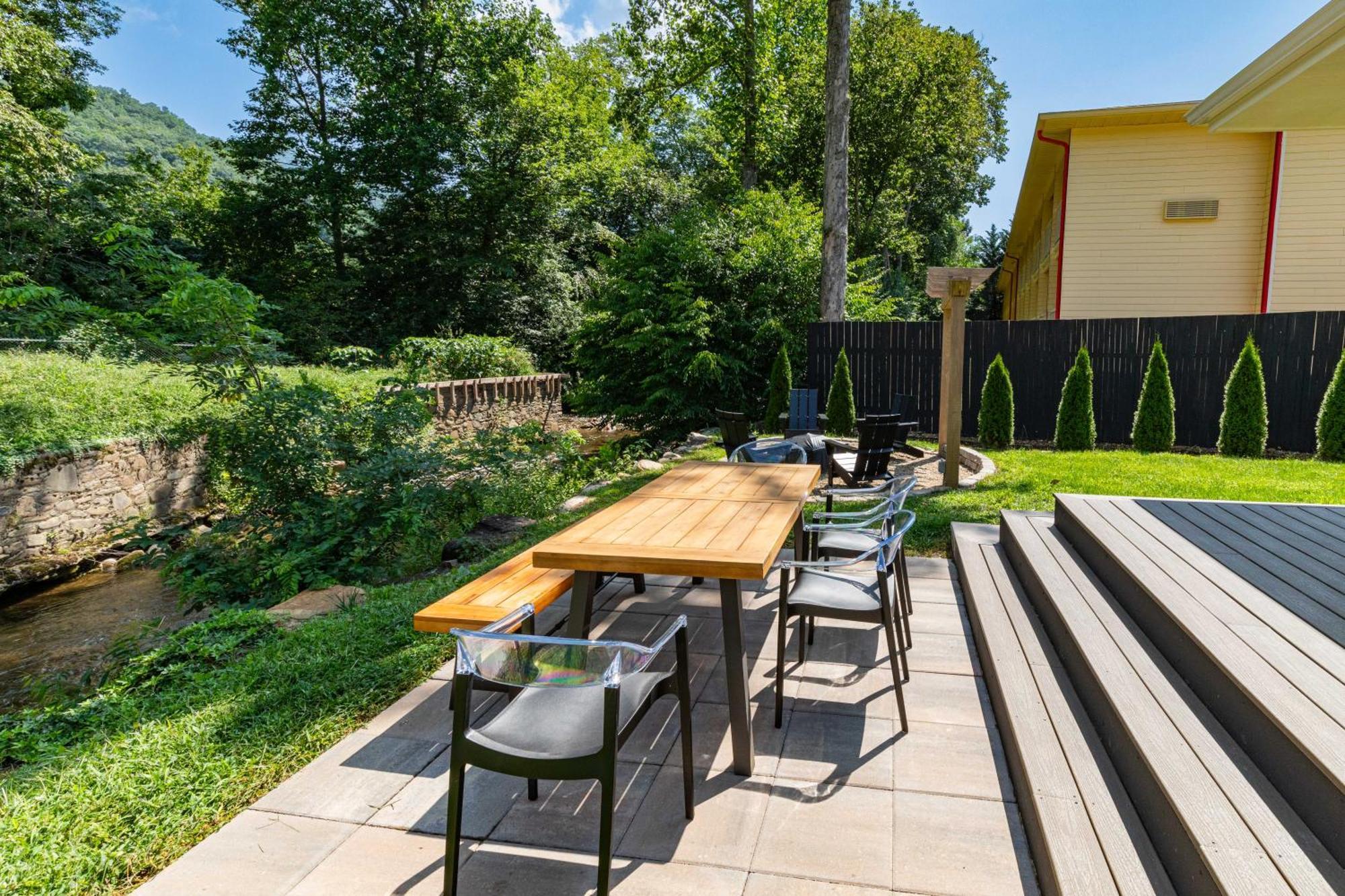 מגי ואלי Dogwood Boutique Motel מראה חיצוני תמונה