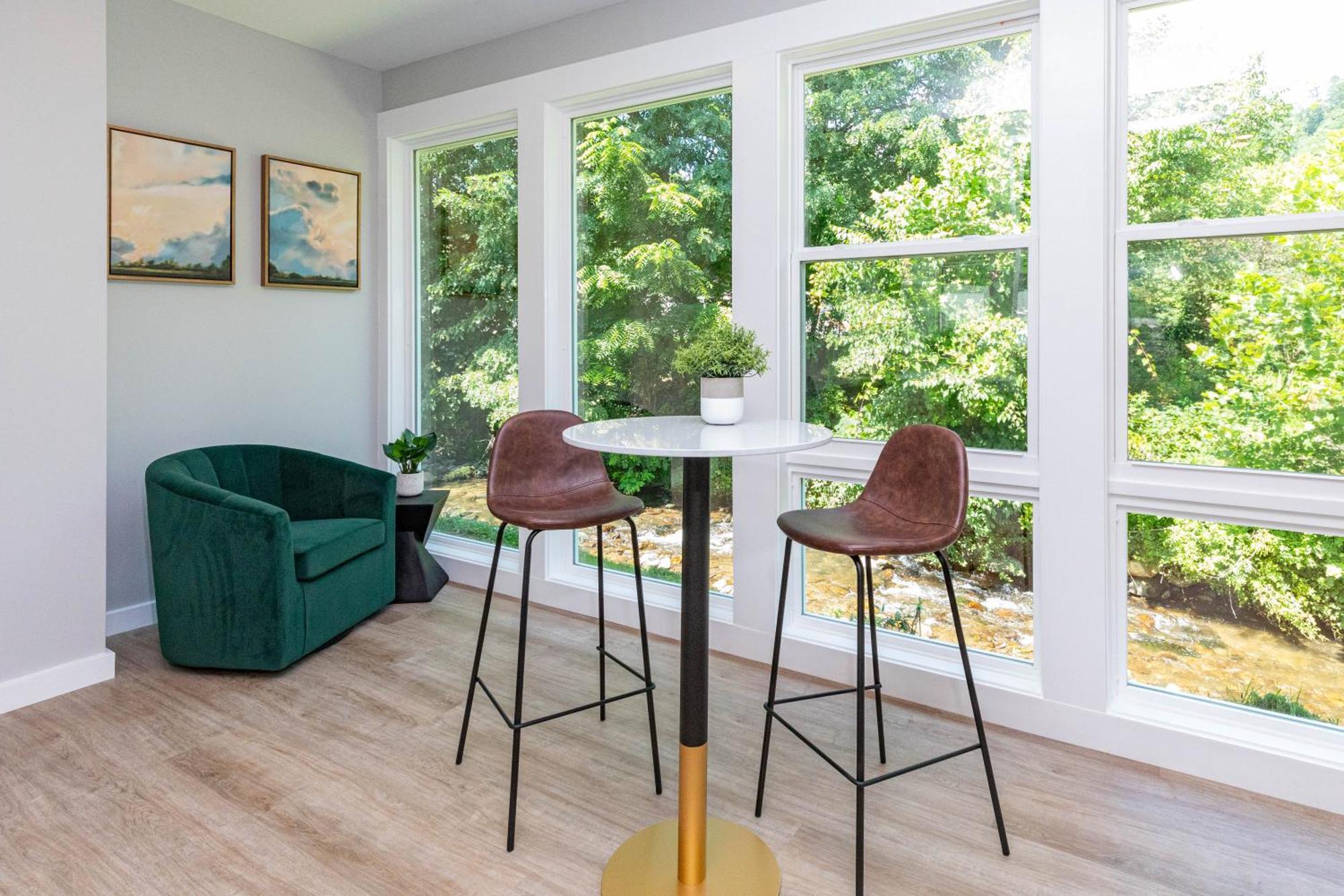 מגי ואלי Dogwood Boutique Motel מראה חיצוני תמונה